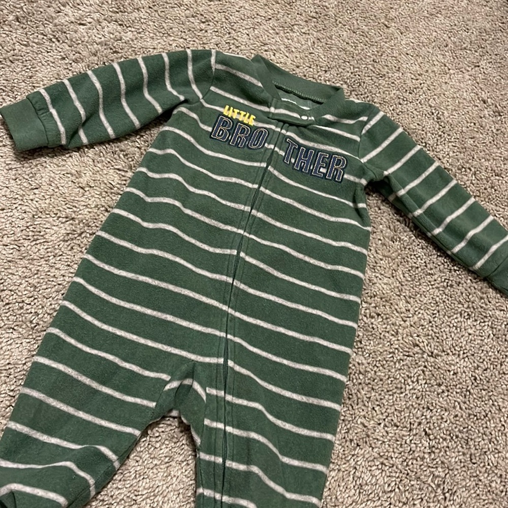 Carters infant sleeper ~ size 9 months